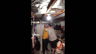 Quick fuck with my neighbour in my garage. - boyfriendtv.com