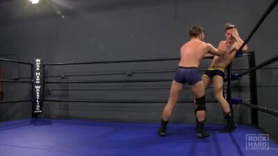 Alex Waters vs. Wes Richards - boyfriendtv.com