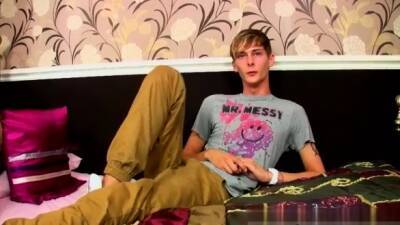Creaming with gay twink cum Connor Levi is one slim and luxu - nvdvid.com