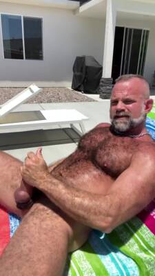 Ultimate Bear Jacking - boyfriendtv.com