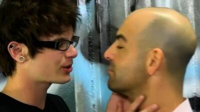 Timo Garrett - Adam Russo - Tall white gay twinks Timo Garrett takes Adam Russo to a bad - nvdvid.com