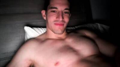 Amateur gay solo masturbation video - drtuber.com