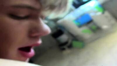 College boys sucking penis gay first time with Matthew - drtuber.com