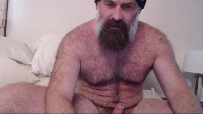 Big bad beard - boyfriendtv.com