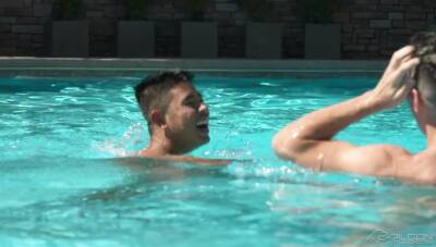 Pool Fuckers - boyfriendtv.com