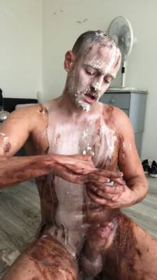 Chocolate play - boyfriendtv.com