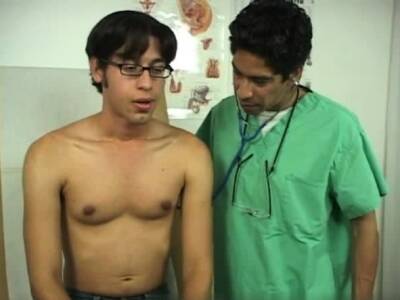 Fat gay doctor jerking big dick and french doctors homo - drtuber.com - France