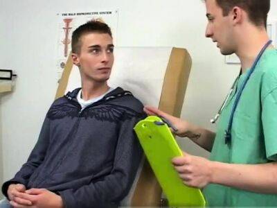 Naked hunk men physical exam gay I'm laying on the exam - drtuber.com