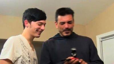 Young gay boys and old men sex Muscled daddy Collin loves - drtuber.com