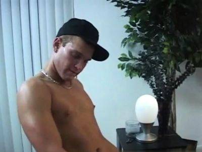 Australian straight male gay pornstars and naked changing - drtuber.com - Australia